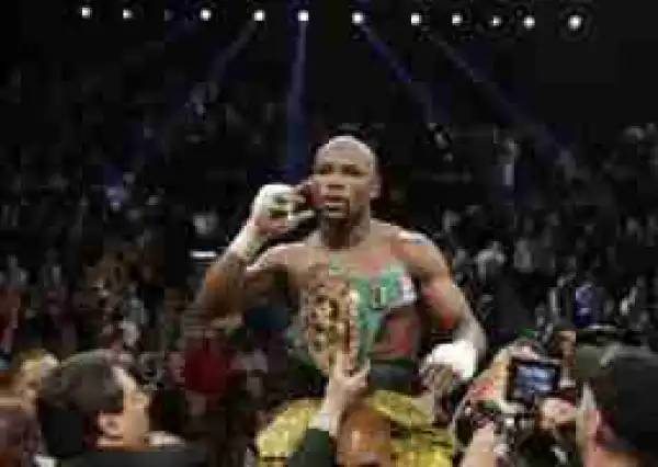 Floyd Mayweather Shows Off His Flashy Watches & Stunning Belt Collection (Photos)